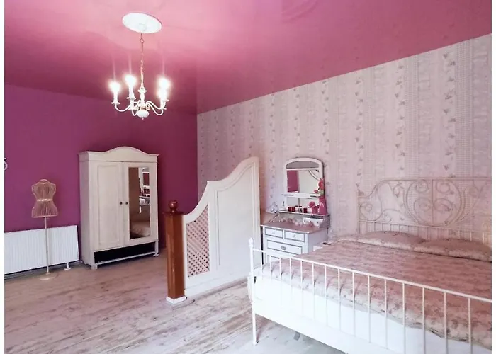 Retro House דירה